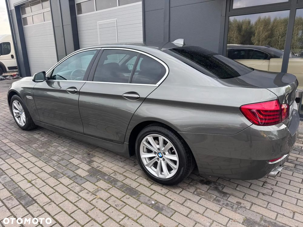 BMW Seria 5 520d xDrive Luxury Line - 14