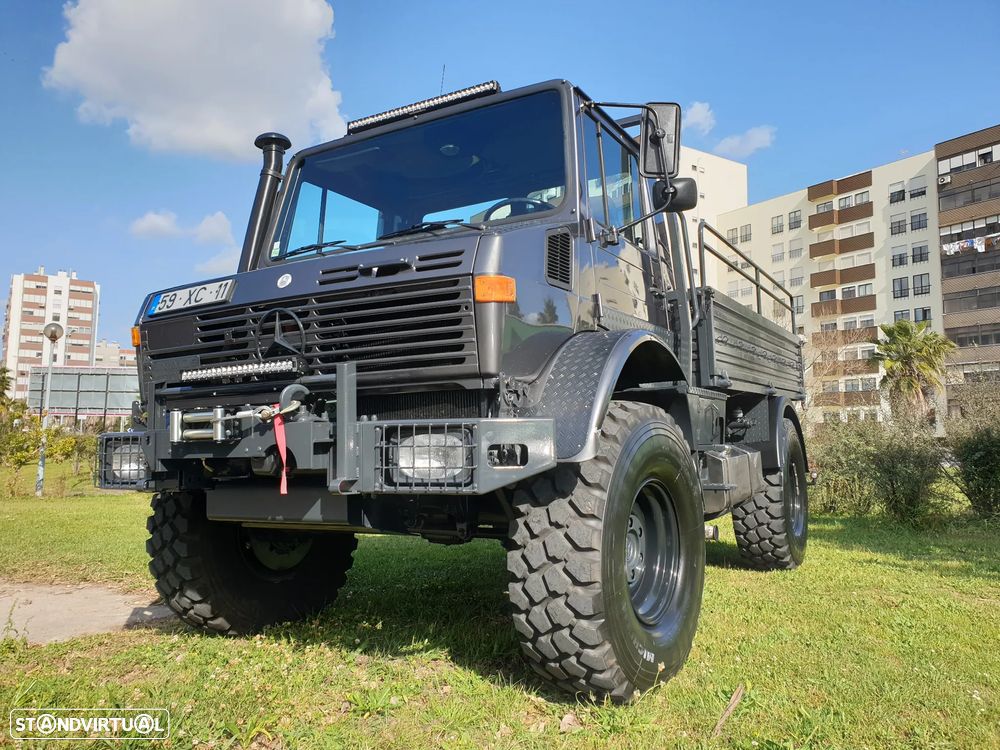 Mercedes Benz UNIMOG - 2