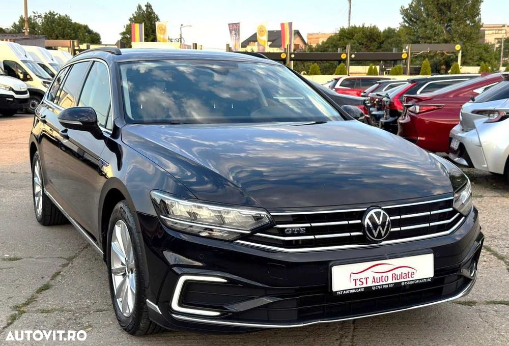Volkswagen Passat - 12