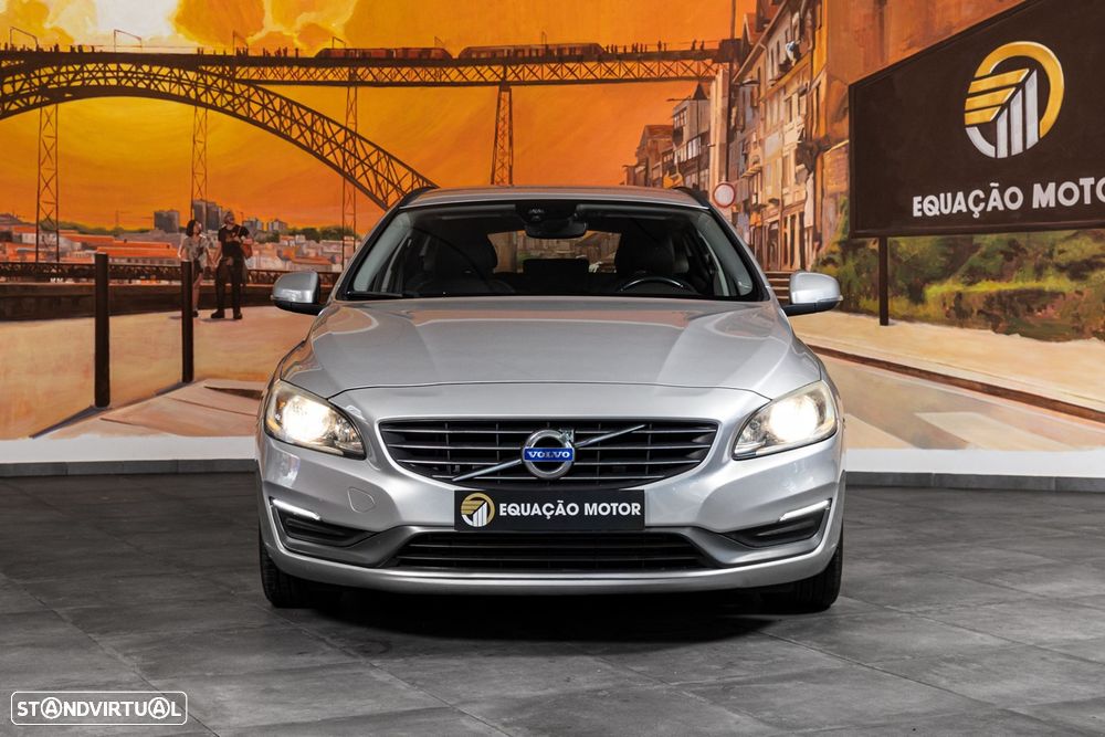 Volvo V60 2.0 D4 Summum - 3