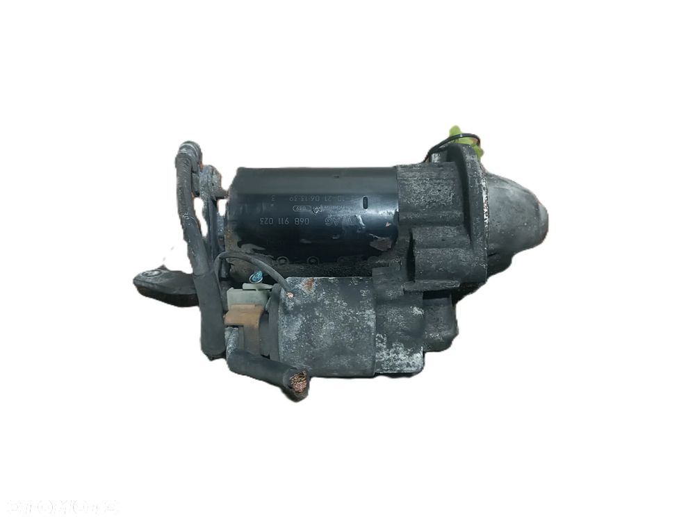 AUDI A4 B6 00-04 2,0 FSI rozrusznik BOSCH 0001107073 * - 3