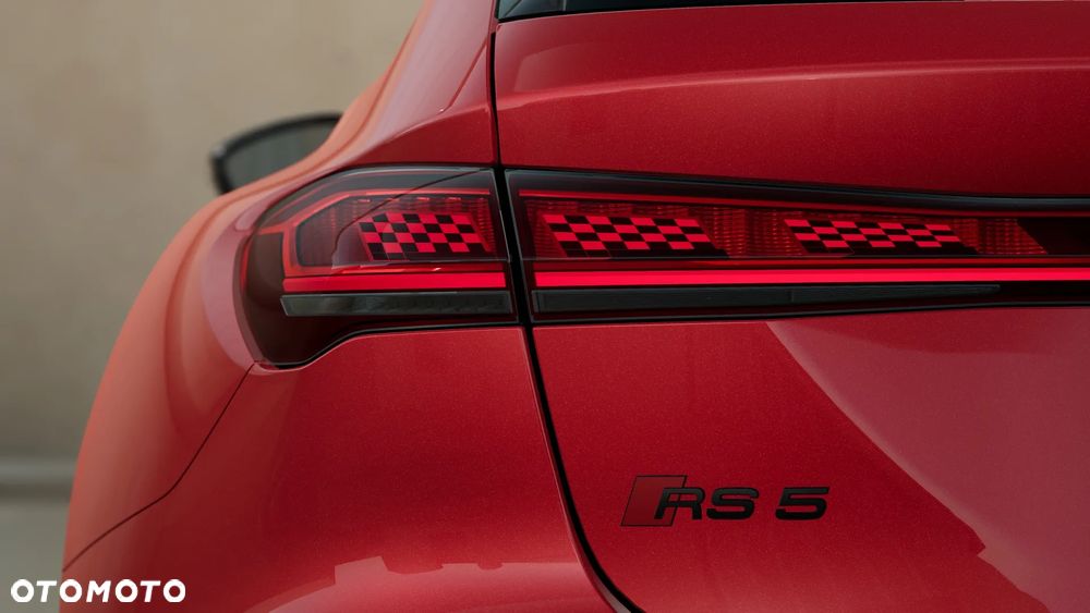 Audi RS5 Avant - 8