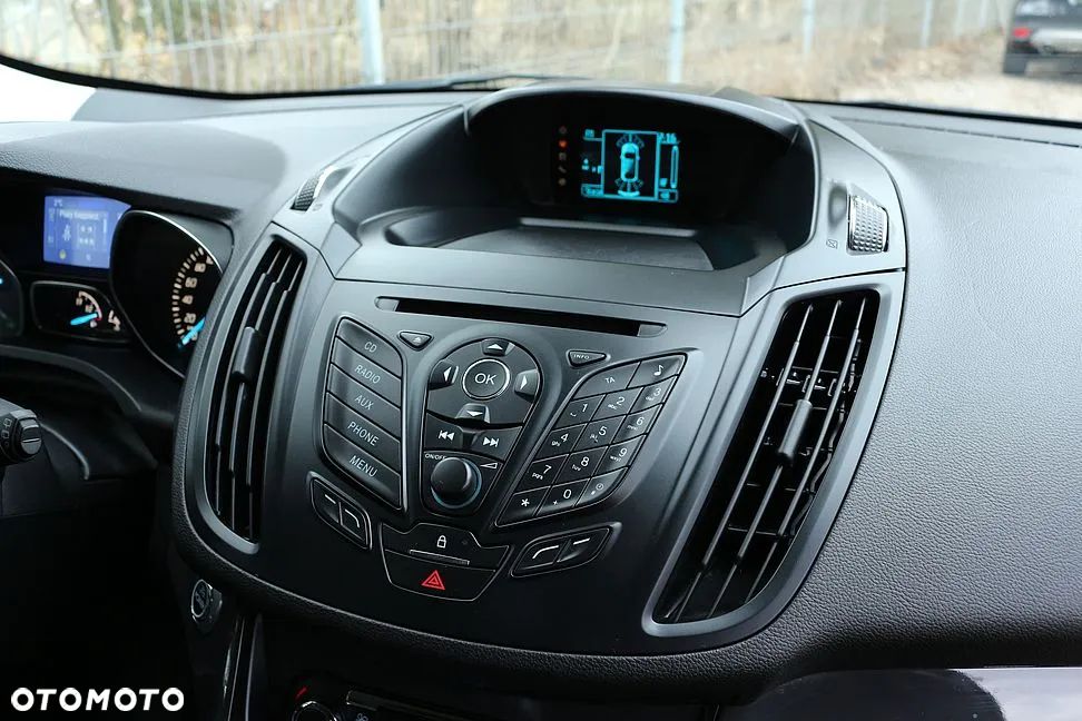 Ford Kuga 1.6 EcoBoost 2x4 Titanium - 18