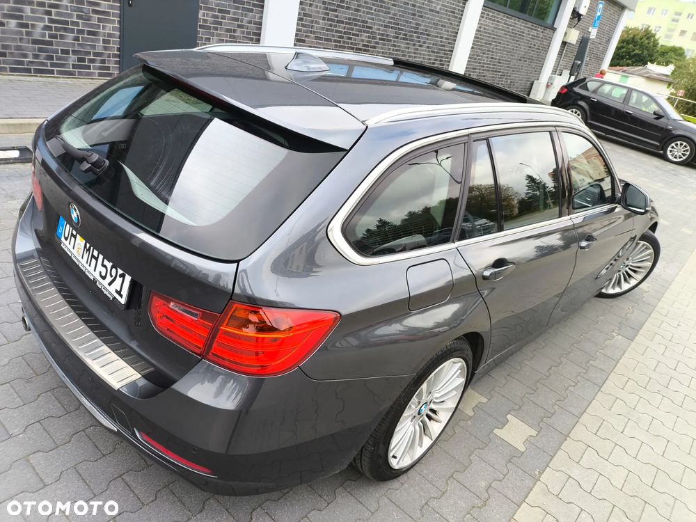 BMW Seria 3 330d Luxury Line EU6 - 25