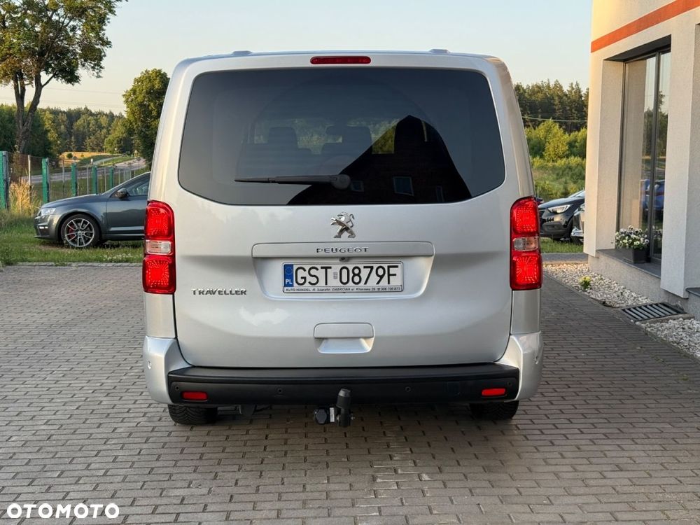 Peugeot Traveller - 11