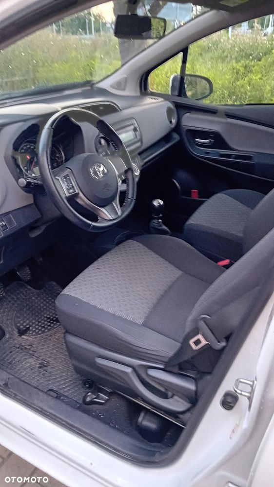 Toyota Yaris 1.33 Active EU6 - 4