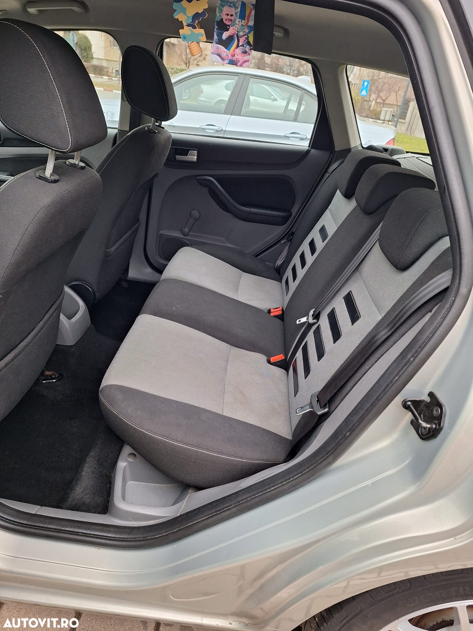 Ford Focus 1.6 TDCi Ambiente - 9