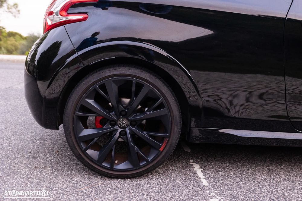 Peugeot 208 1.6 THP GTi - 15