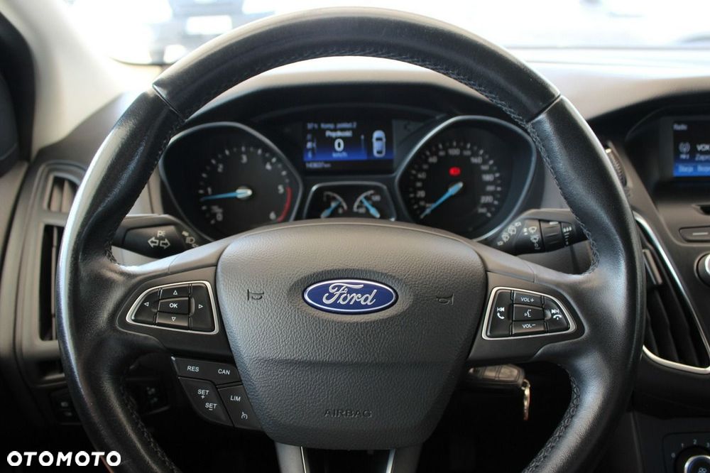 Ford Focus - 13