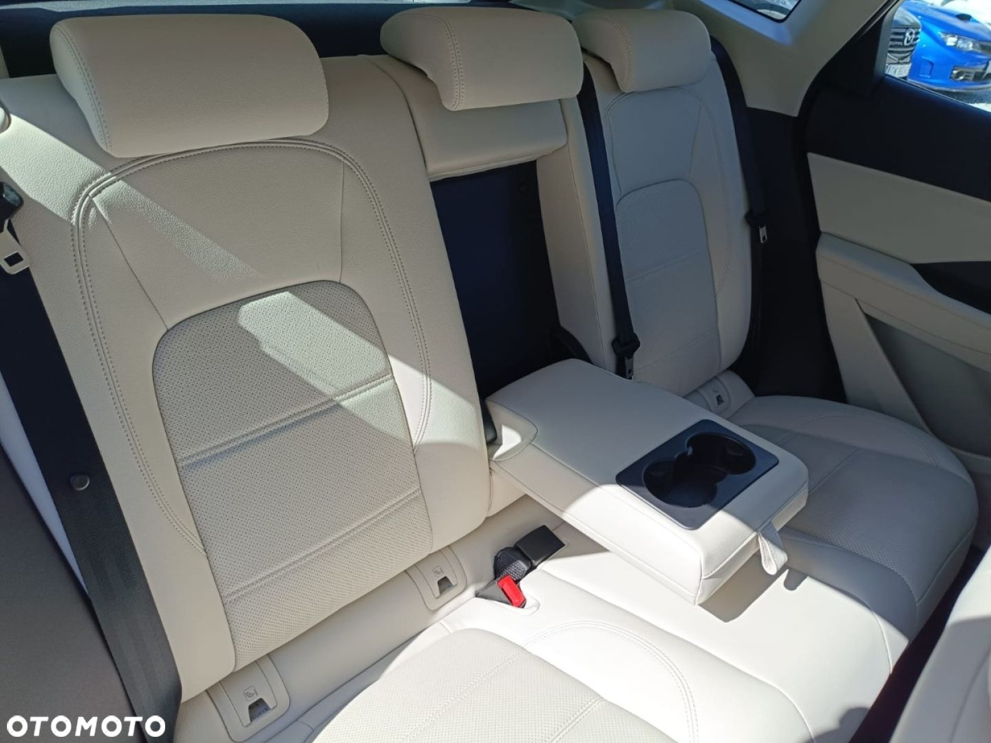 Jaguar E-Pace - 36