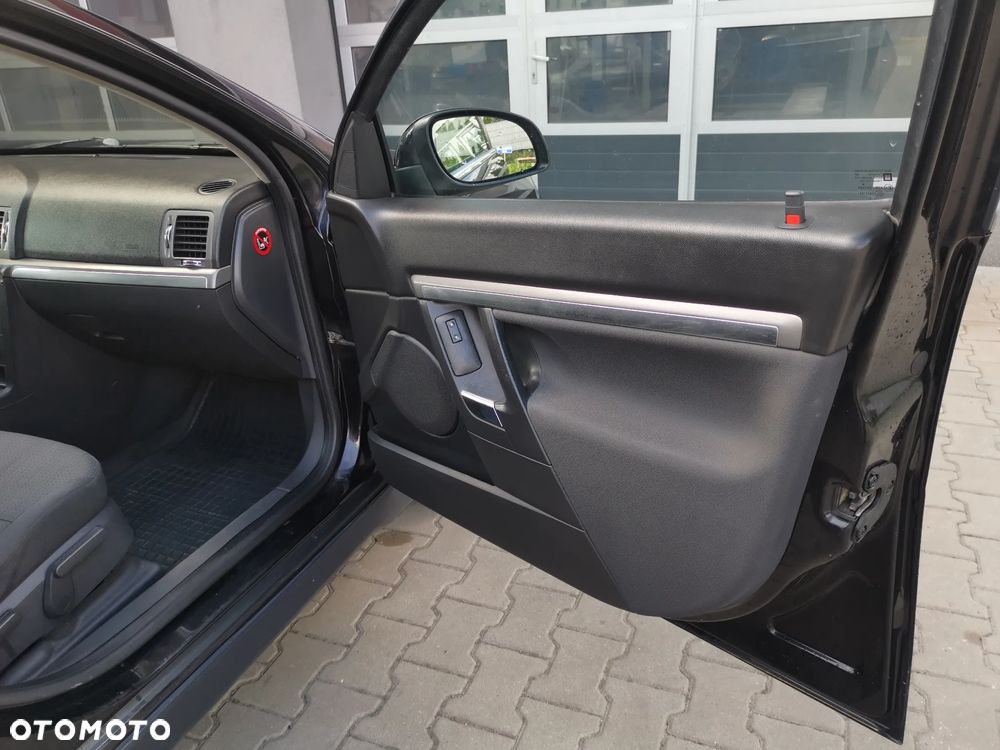 Opel Vectra 1.9 CDTI Cosmo - 11