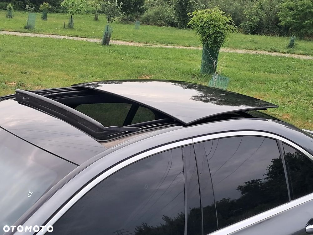 Mercedes-Benz Klasa C 300 4Matic 9G-TRONIC Exclusive - 10