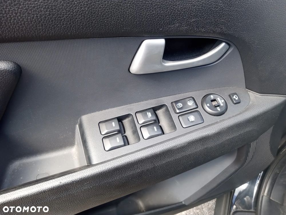 Kia Sportage 1.7 CRDI Business Line M 2WD - 9