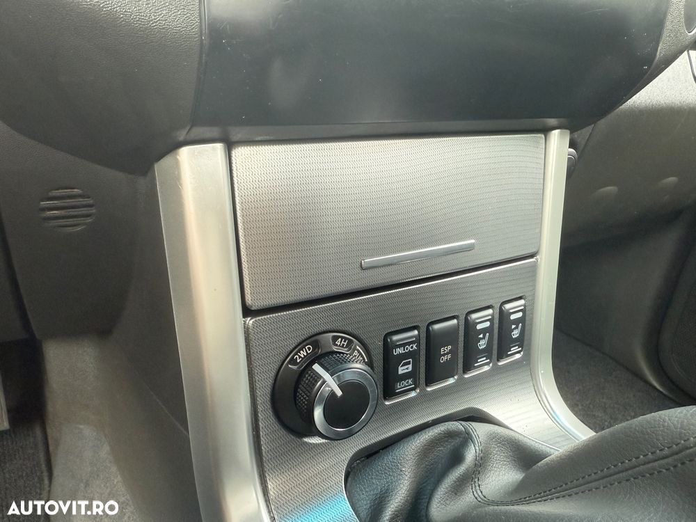 Nissan Navara 2.5 dCi DPF 4X4 Double Cab LE - 18