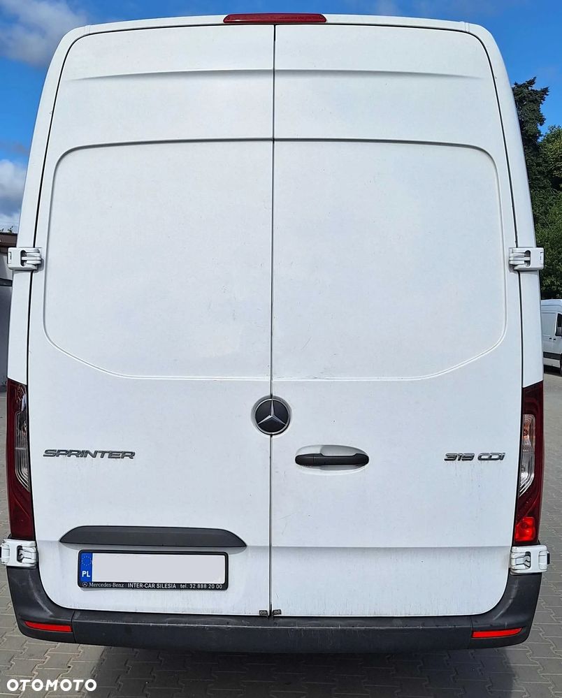 Mercedes-Benz Sprinter - 6