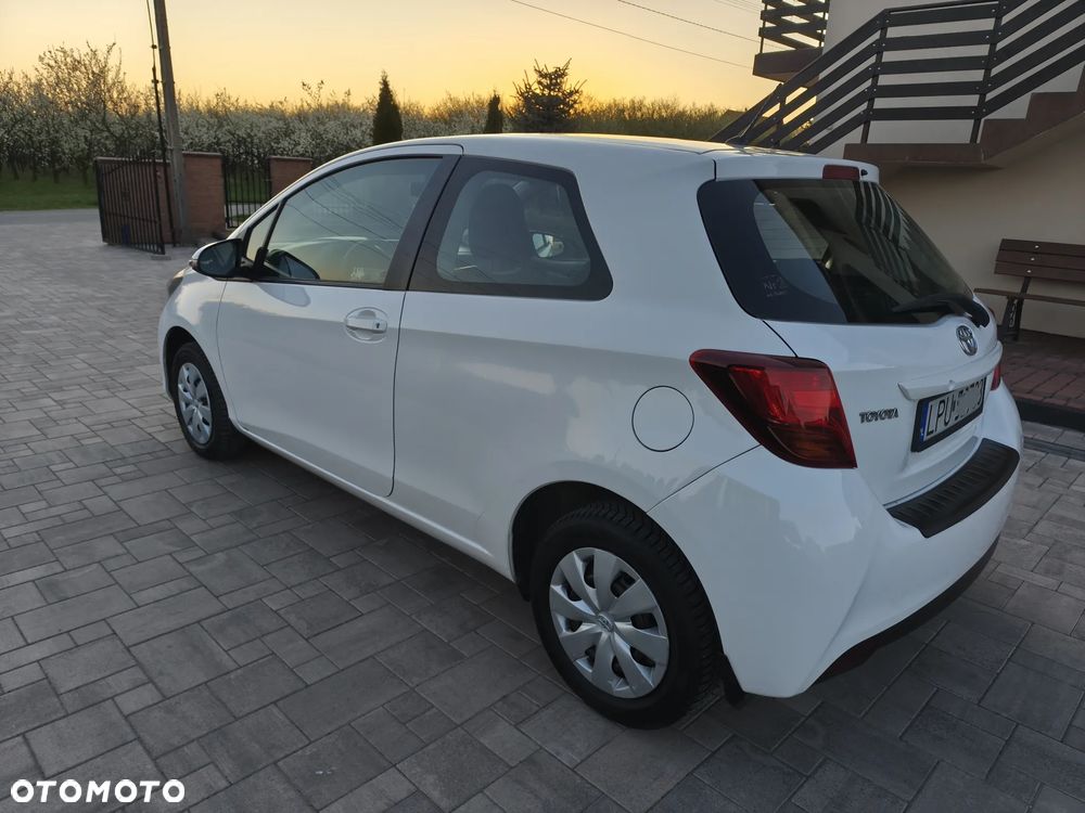 Toyota Yaris 1.0 Active EU6 - 4