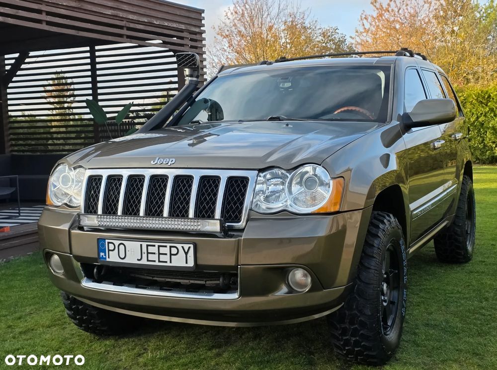Jeep Grand Cherokee - 17