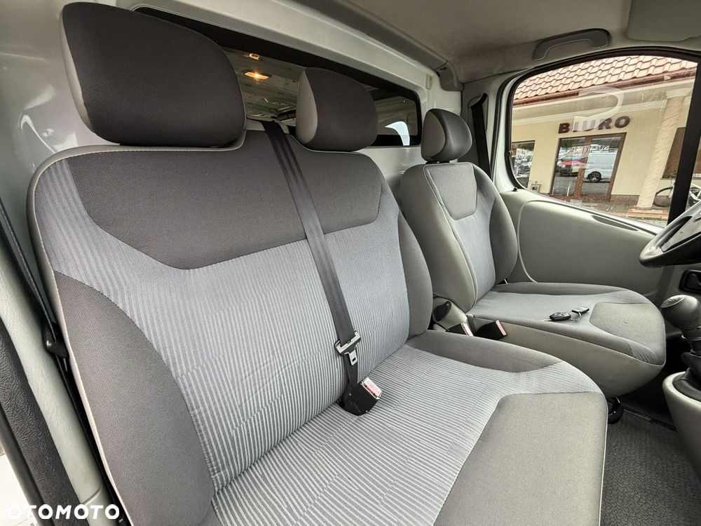 Opel Vivaro - 17