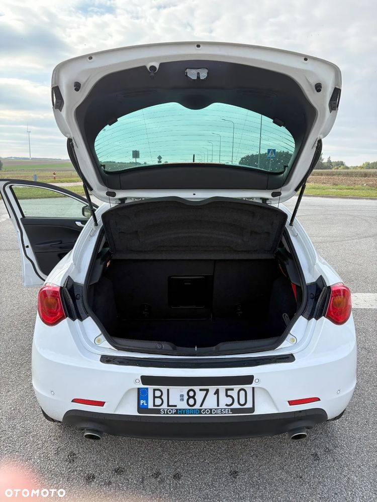 Alfa Romeo Giulietta 2.0 JTDM 16V Veloce - 13