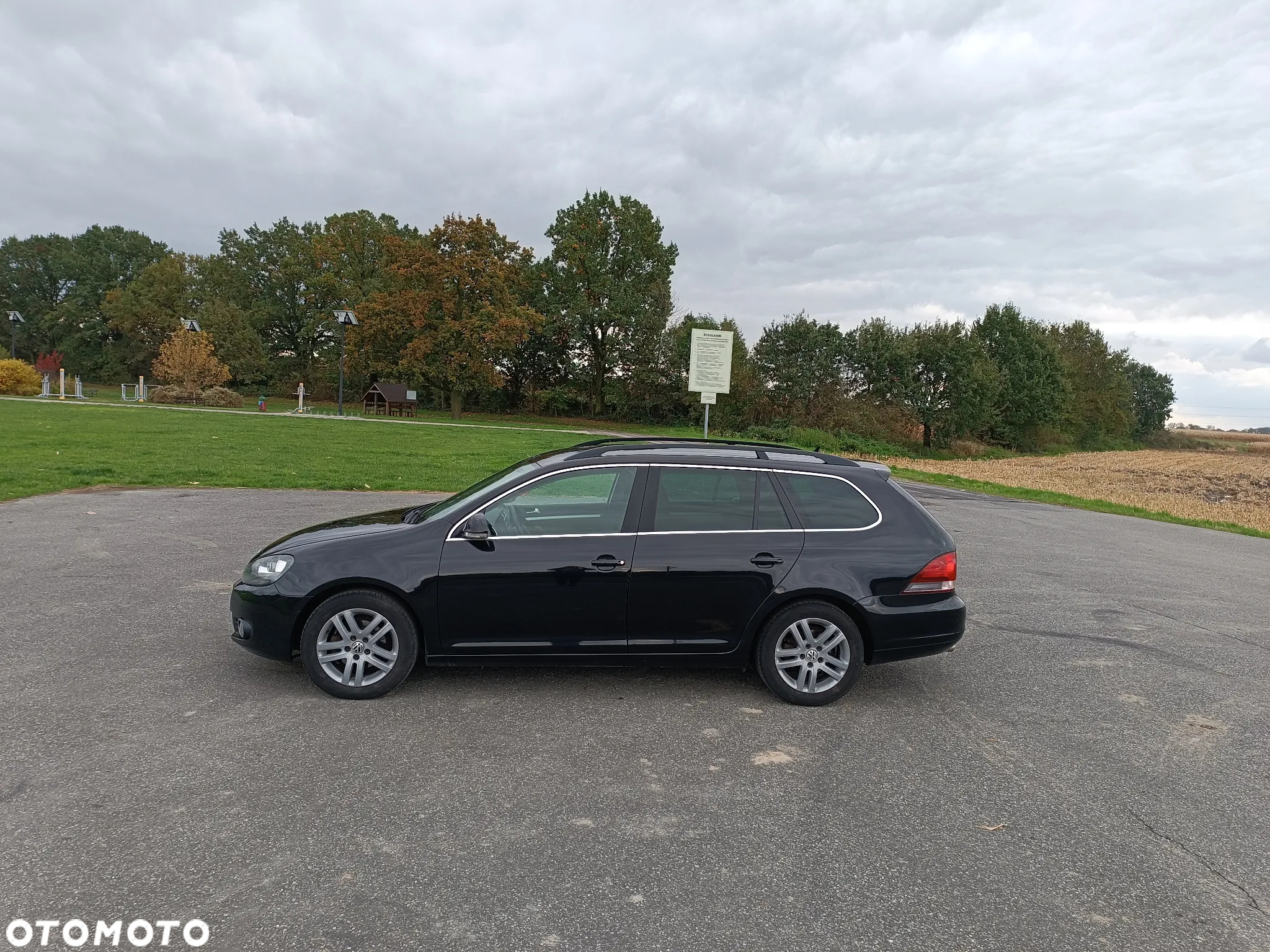 Volkswagen Golf VI 1.6 TDI Highline - 3