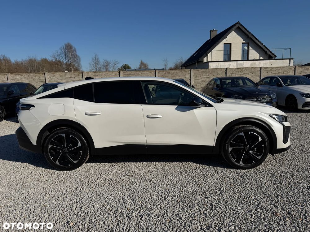 Peugeot 408 PureTech 130 EAT8 Allure - 21