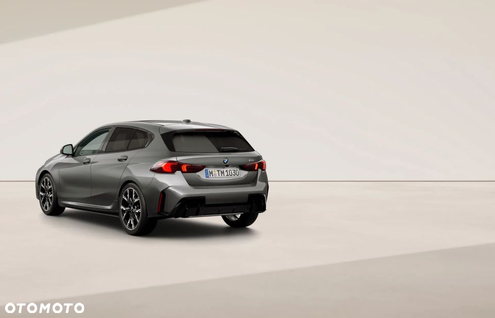 BMW Seria 1 120 mHEV - 8