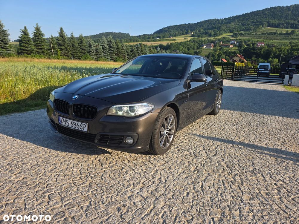 BMW Seria 5 520d xDrive - 1