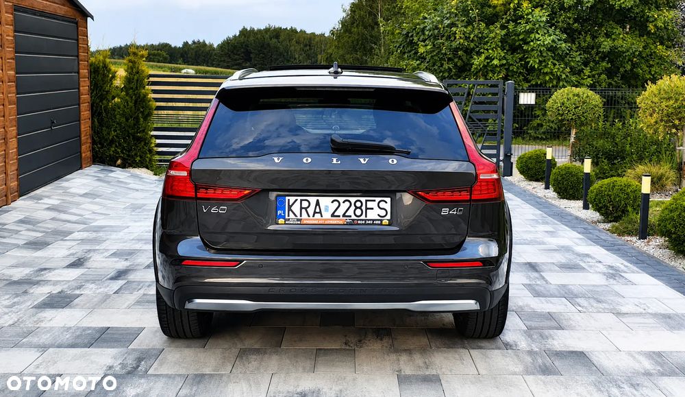 Volvo V60 Cross Country Ultimate B4 D AWD - 6
