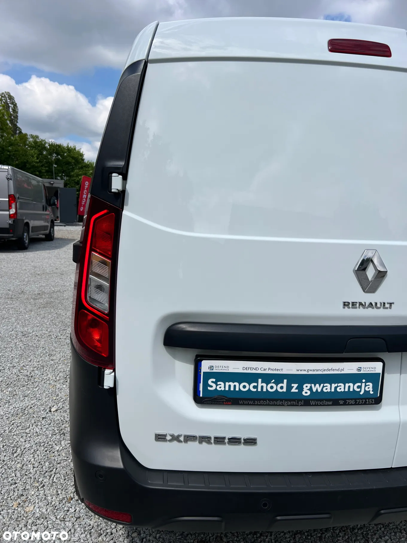 Renault Express 1.3 TCe Bogate wyposażenie FV23% - 11