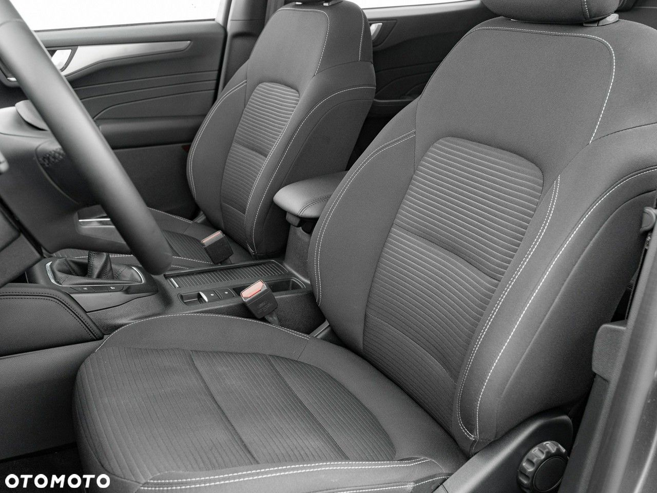 Ford Kuga 1.5 EcoBoost FWD Titanium - 15