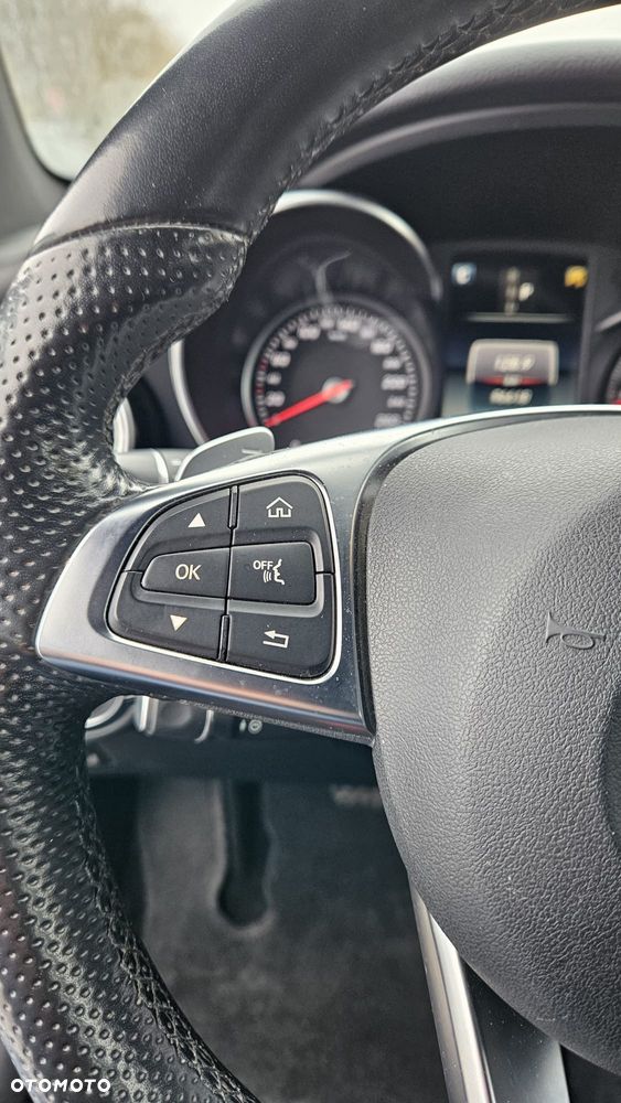 Mercedes-Benz GLC - 13