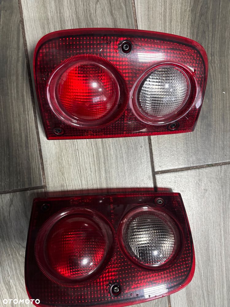 Lampa tył lewa lub prawa Land Rover kosz 184 - 2