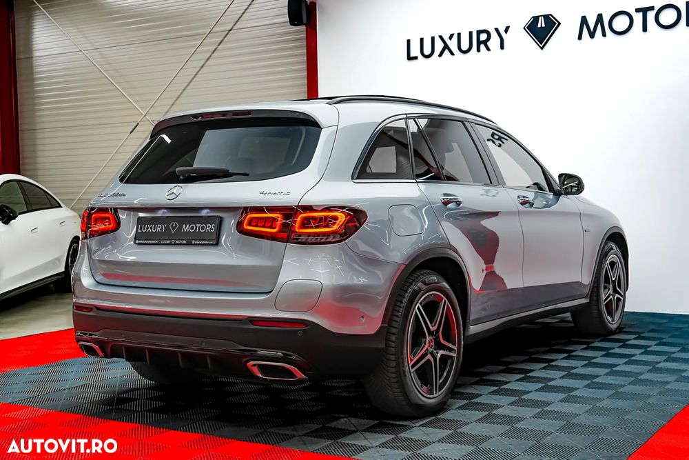 Mercedes-Benz GLC 300 de 4Matic 9G-TRONIC AMG Line Plus - 13