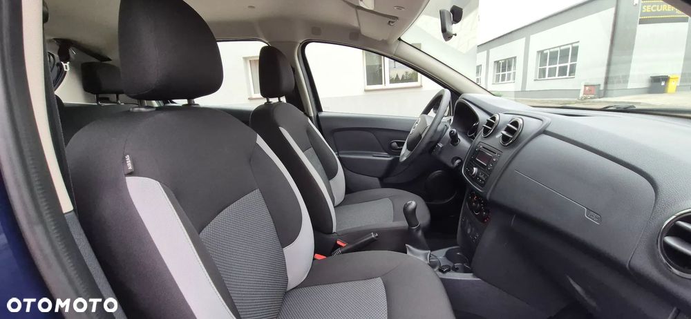 Dacia Sandero 1.2 16V 75 Laureate - 8