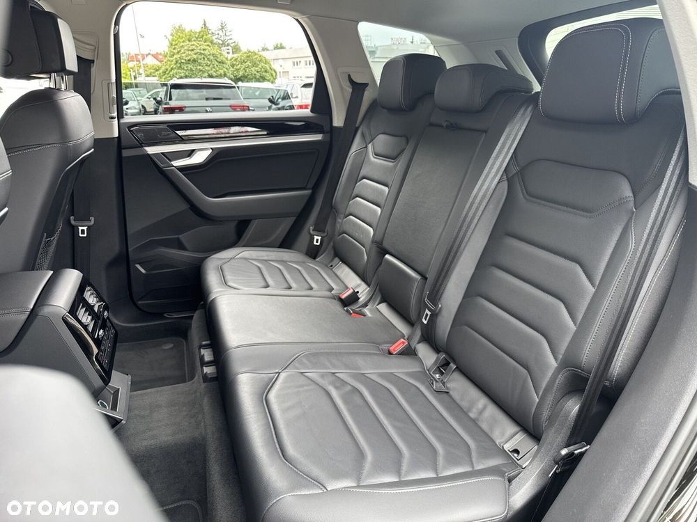 Volkswagen Touareg 3.0 V6 TDI 4Motion R-Line - 14