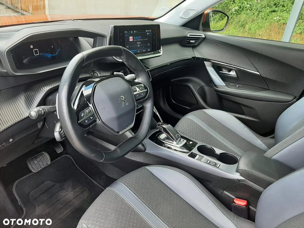 Peugeot 2008 1.5 BlueHDi Allure S&S EAT8 - 20