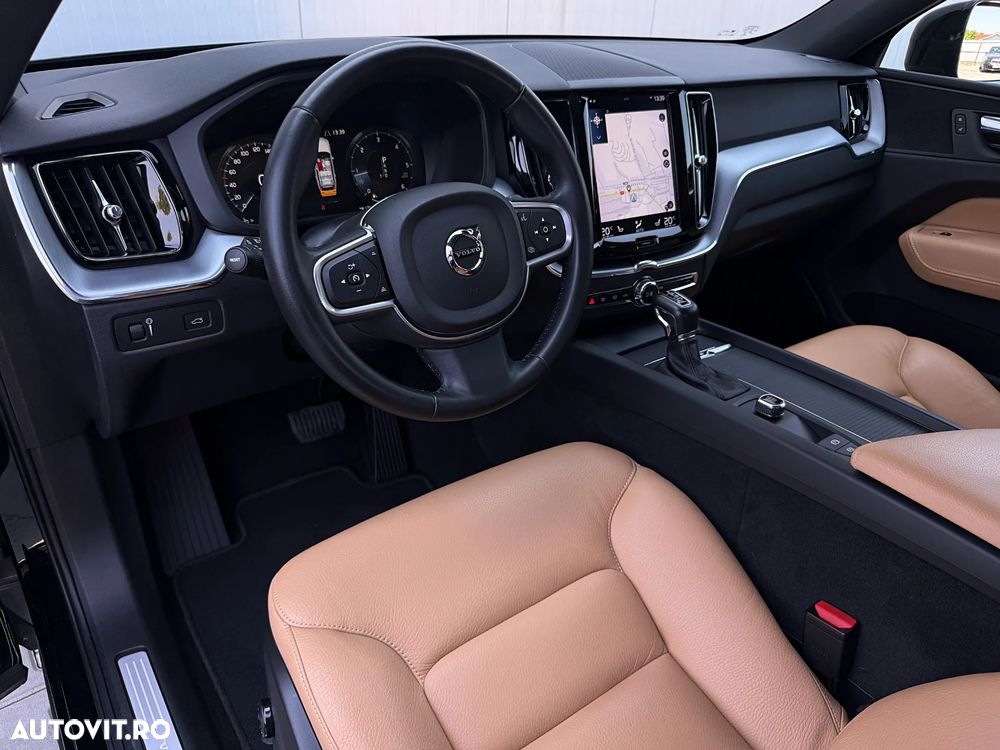 Volvo XC 60 D4 AWD Momentum - 22