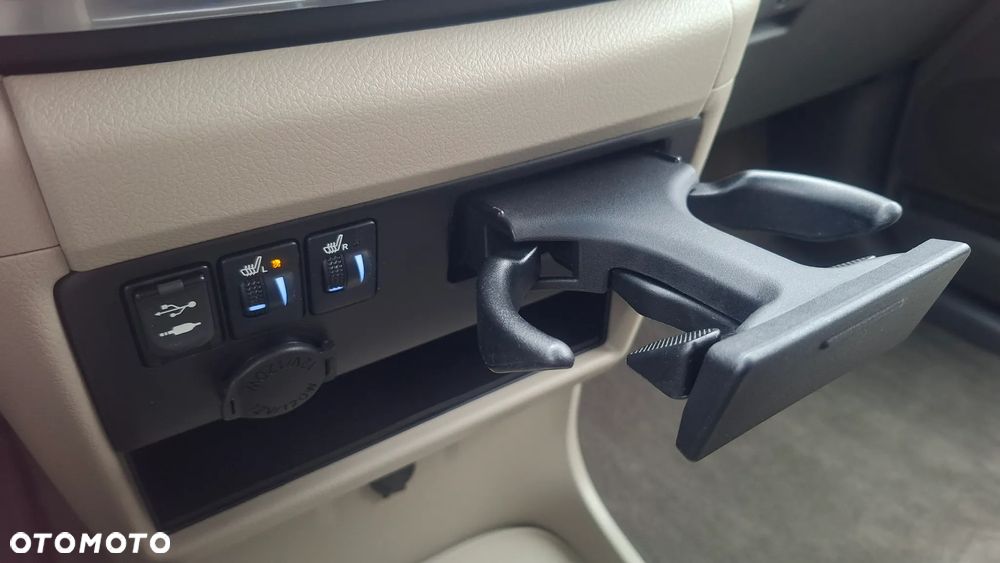 Toyota Sienna 3.5 XLE AWD - 26