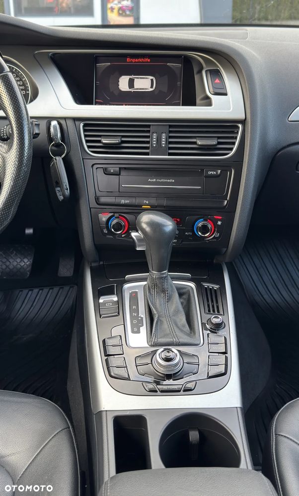 Audi A4 Avant 2.0 TFSI quattro S tronic S line Sportpaket - 33