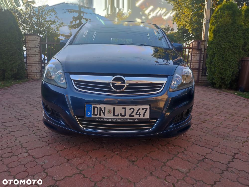 Opel Zafira - 11