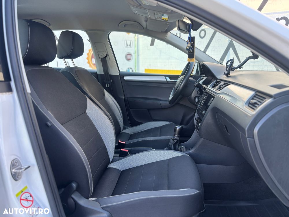 Skoda RAPID 1.0 TSI Style - 11
