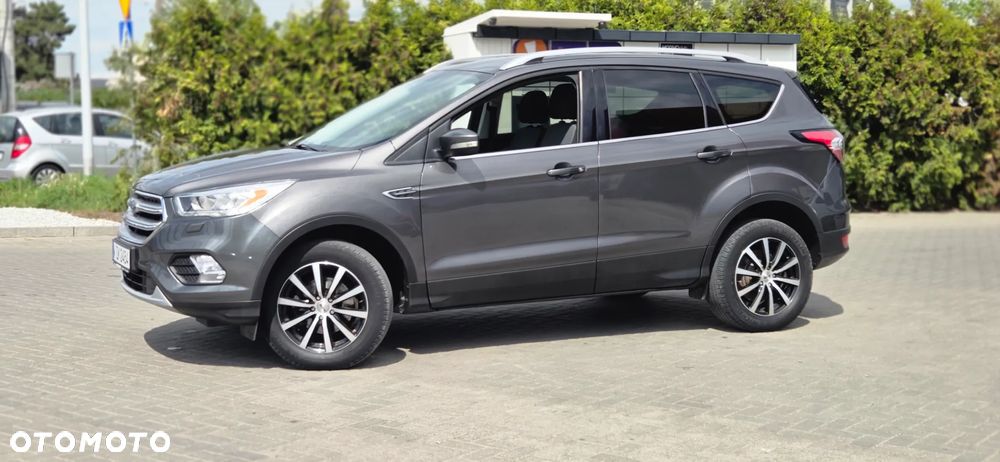 Ford Kuga 1.5 EcoBoost 2x4 Titanium - 7