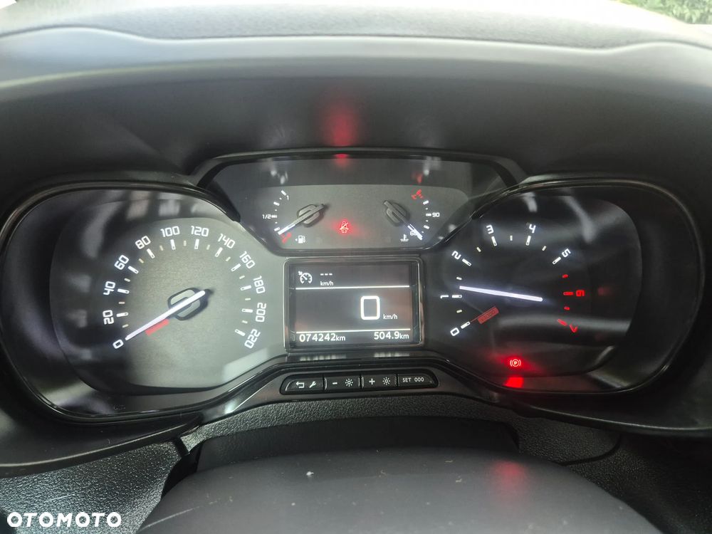 Citroën BERLINGO - 22
