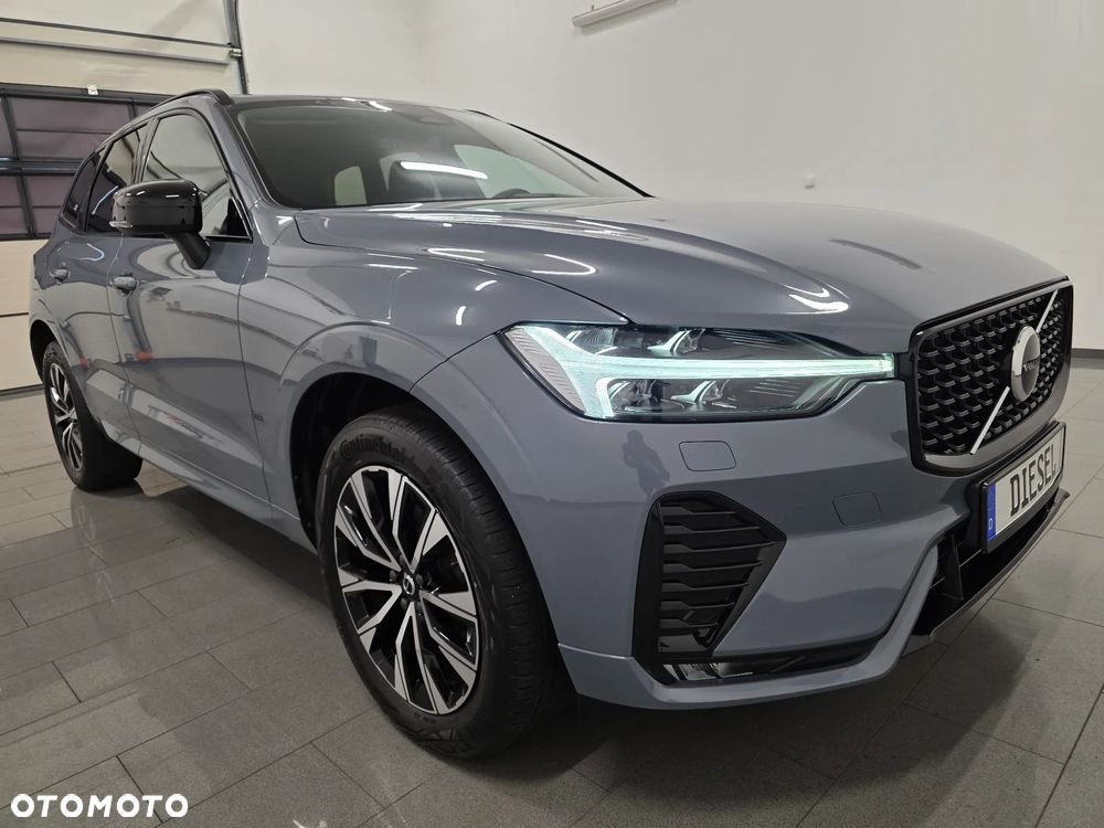 Volvo XC 60 B4 D AWD Plus Dark - 1