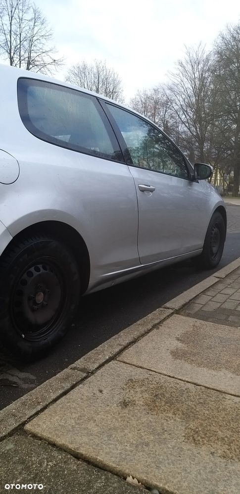 Volkswagen Golf 1.6 TDI DPF Highline - 2