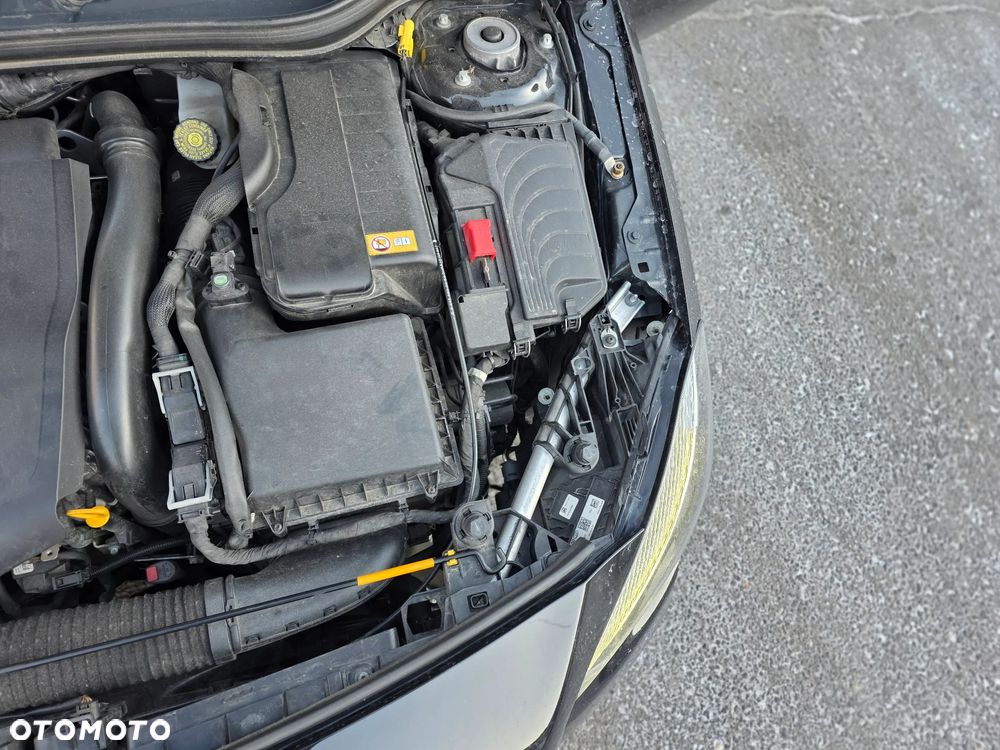 Mercedes-Benz Klasa A 220 d 4Matic 7G-DCT AMG Line - 12