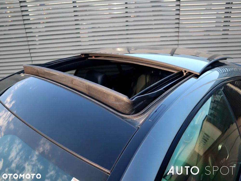 Mercedes-Benz Klasa E 350 9G-TRONIC AMG Line - 13
