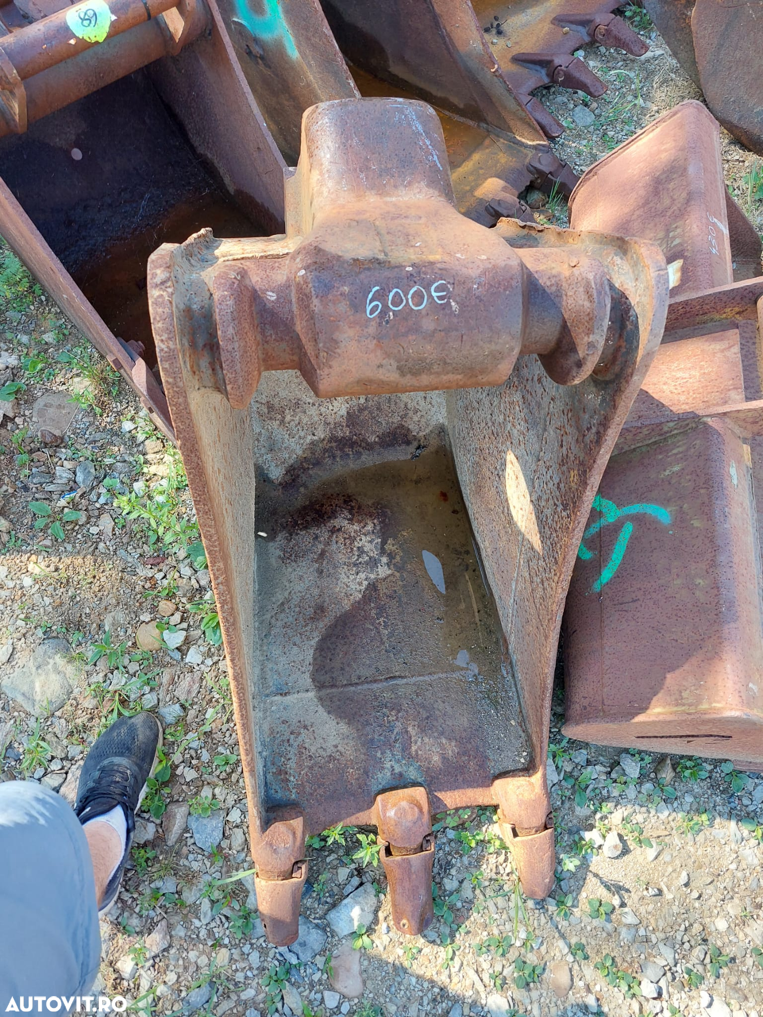 Cupa Sapat Miniexcavator de 5-8 Tone - 4