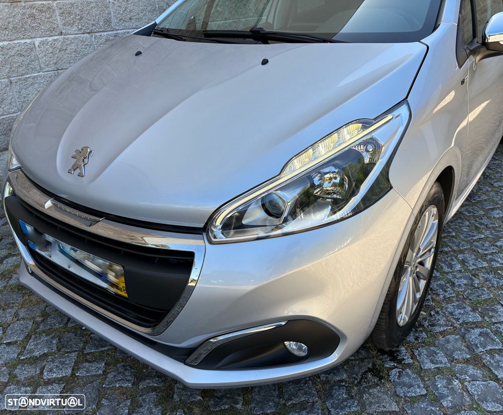 Peugeot 208 1.2 PureTech Style - 23