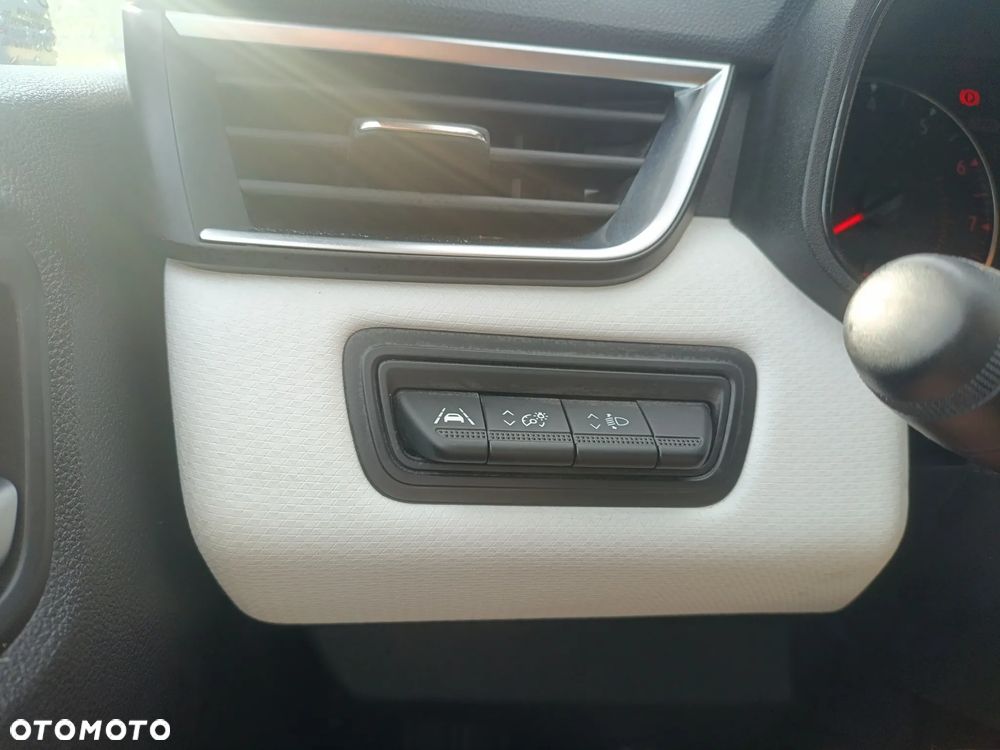 Renault Clio SCe 65 BUSINESS EDITION - 13